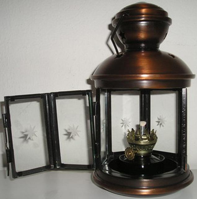 Oil lamp