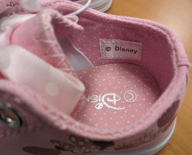 Girls' shoes