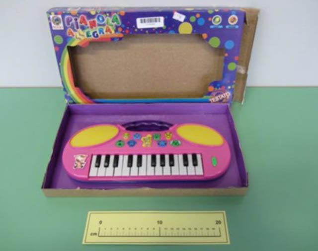 Battery-operated toy piano