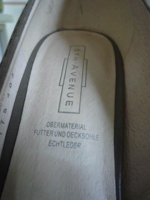 Ladies' shoes