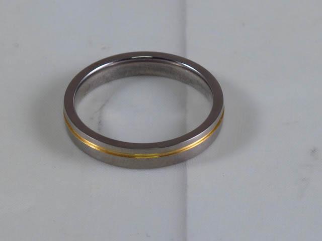 Metallic ring