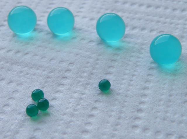Water absorbent crystals