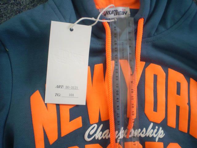 Children' s sweatshirt
