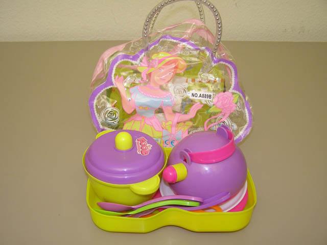 Plastic cooking set