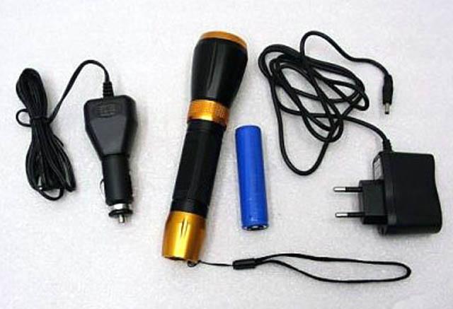 Pocket- lamp with a battery charger