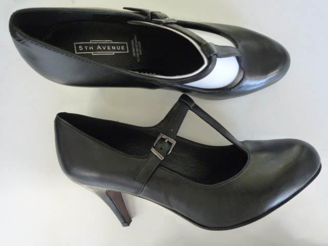 Ladies' shoes