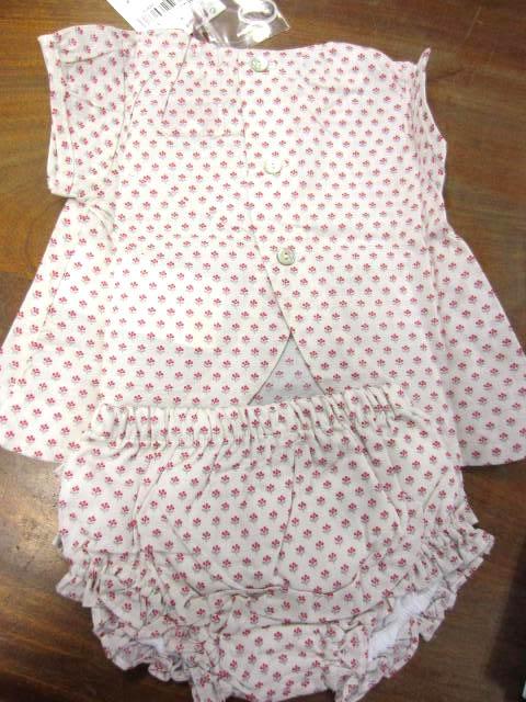 Babies' clothes