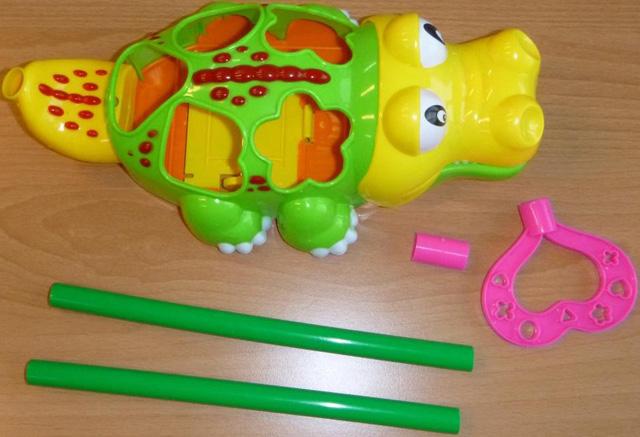 Plastic crocodile