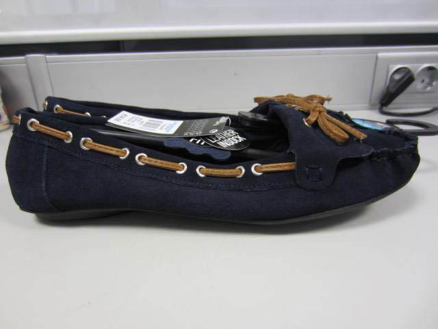 Ladies' shoes