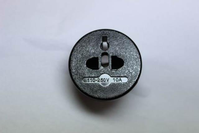 Travel plug adaptor