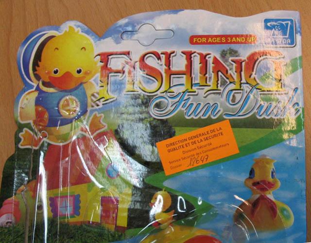 Magnetic fishing toy