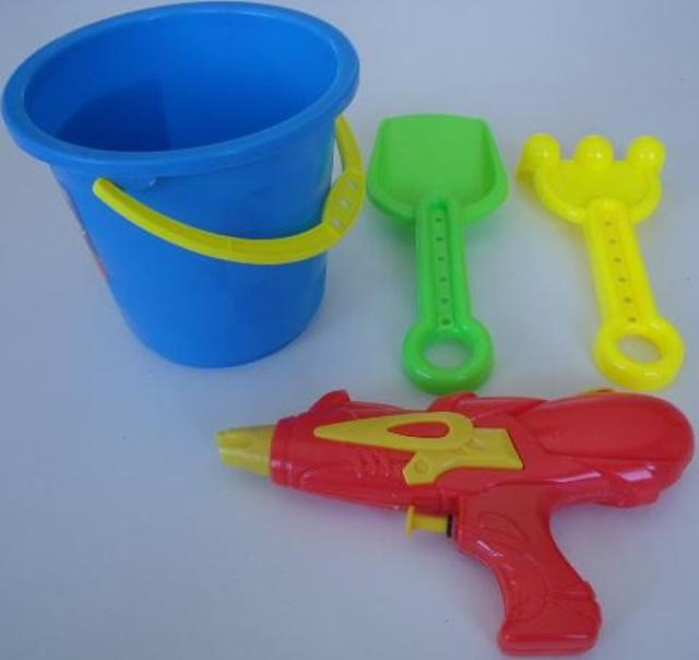 Set of beach toys