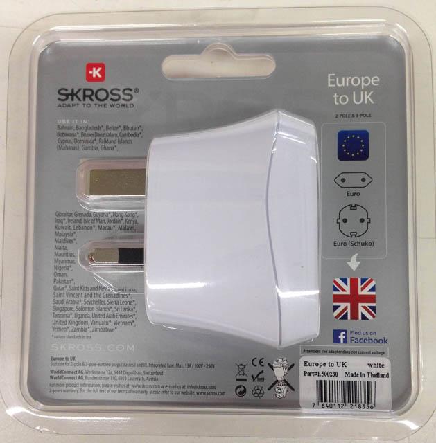 Travel plug adapter