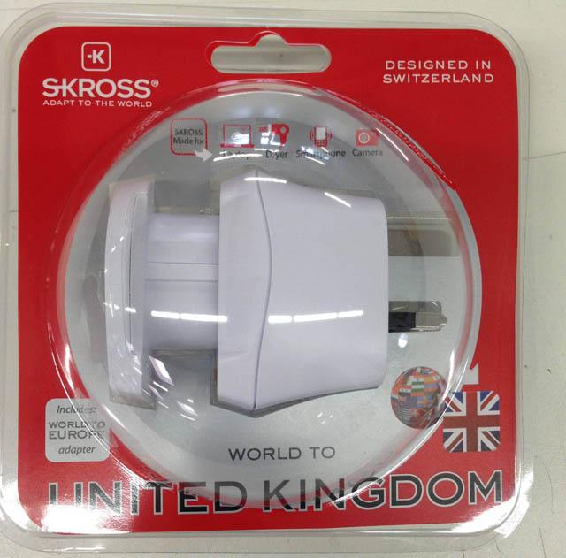 Travel plug adapter