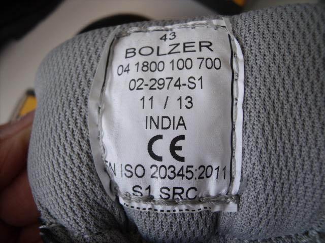 Safety boots