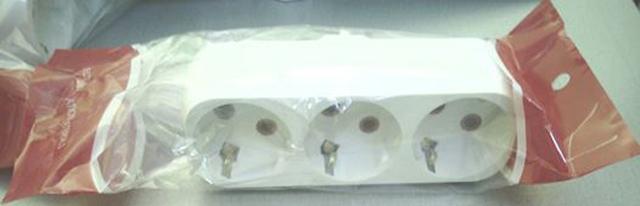 Multi-socket outlet