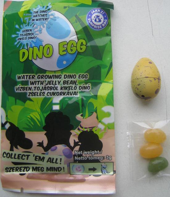 Expanding toy with sweets