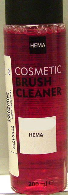 Brush cleaner